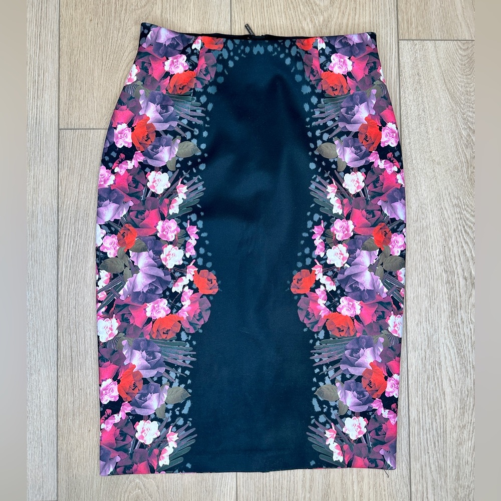 Guess Pencil Skirt